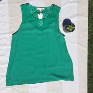 🍃 NWT Green Sleeveless Blouse